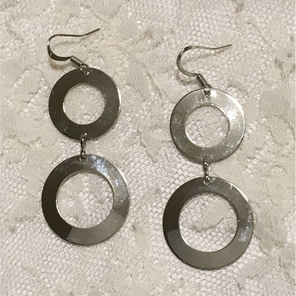 Silver Tone Circle Dangle Earrings Modern Linked Hoop Drop Minimalist Boho